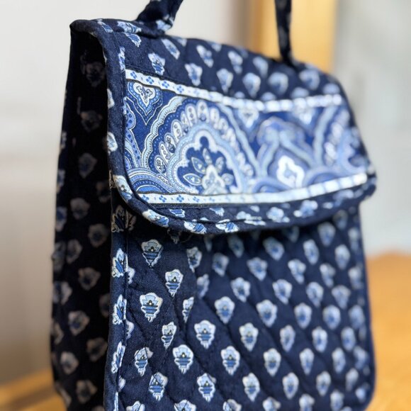 Vera Bradley Quilted Lunch Box – Retired Navy Blue Floral Paisley Print - Picture 2 of 9